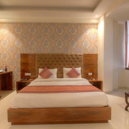 Hotel The Vegas Delhi Airport- A Boutique Hotel Nuova Delhi Esterno foto
